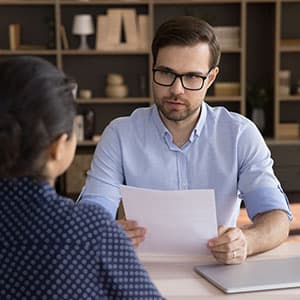 مشاوره اولیه و ارزیابی مدارک